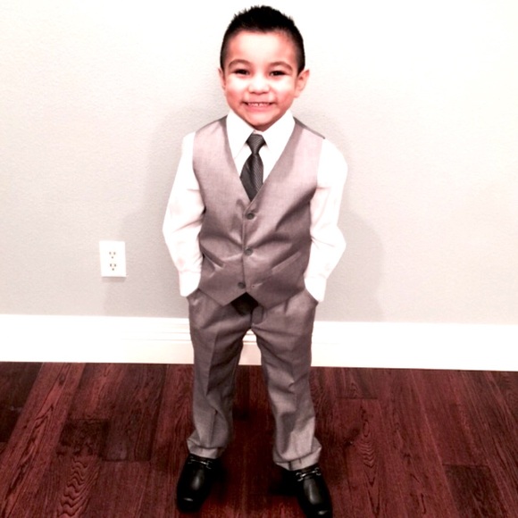 ONE POSH TOT🙇🏻🙈🐳 - Picture 3 of 4